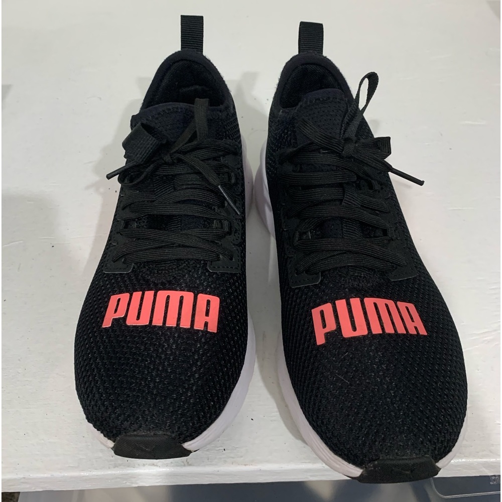 Sneakers.  Puma. Size 7.5. Black